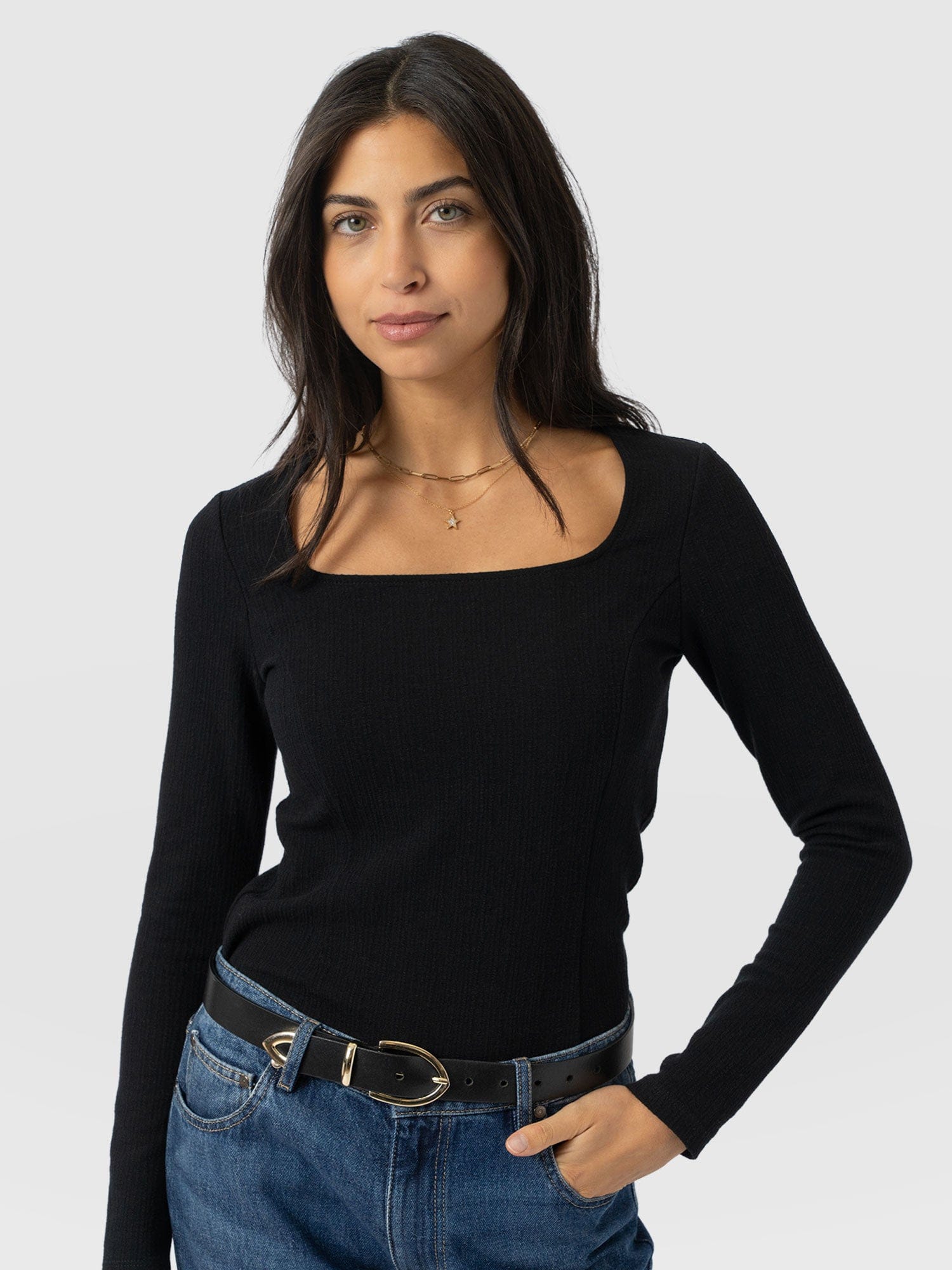 Akia Long Sleeve Tee - Black - Women's T-shirts | Saint + Sofia® UK